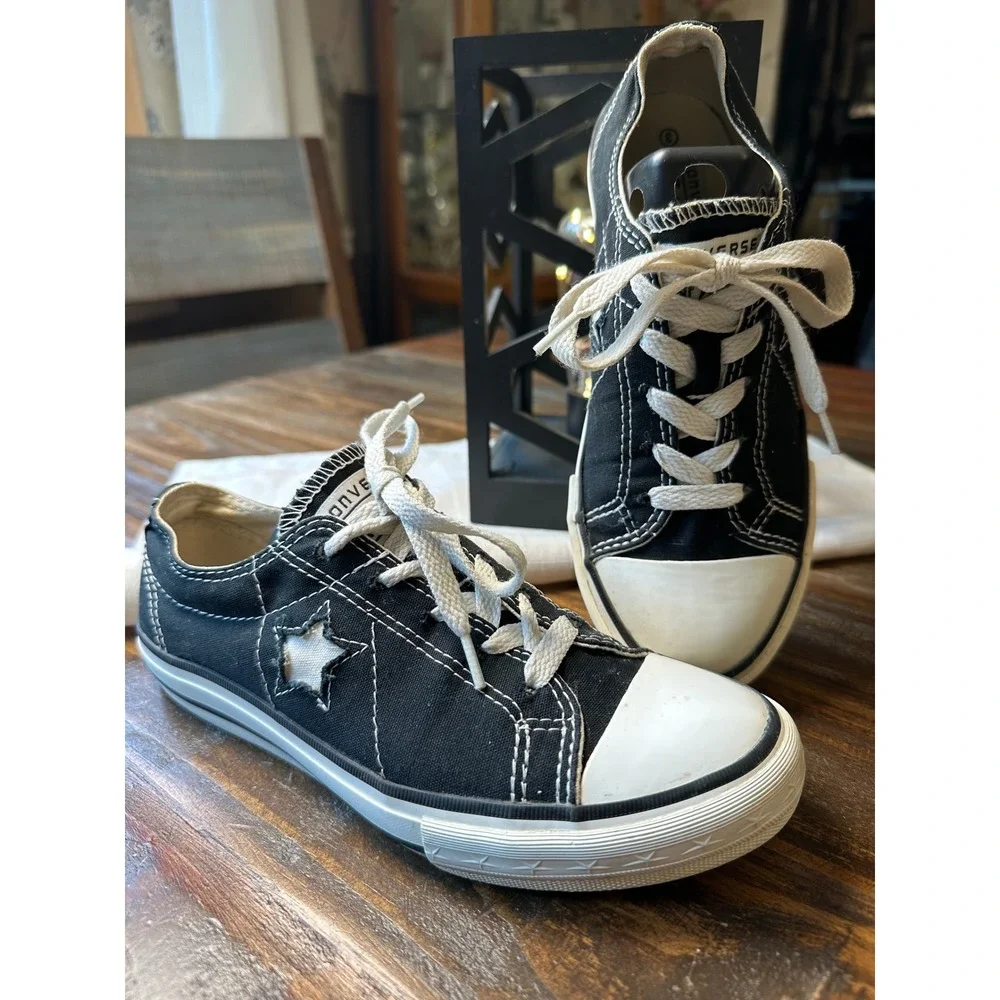 Converse One Star Black White Canvas Low Top Sneakers Junior Size 3 Skateboarder